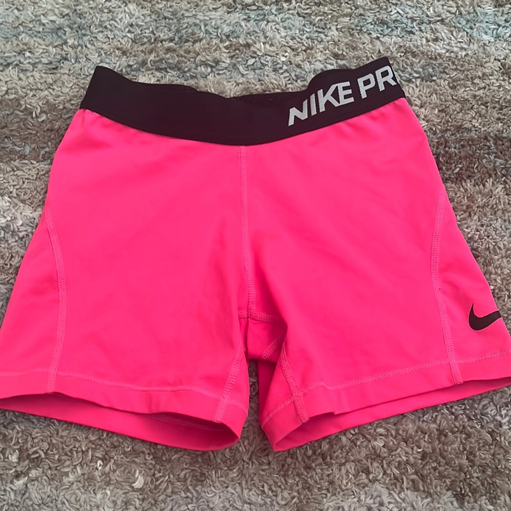 Hot Pink Nike Pros! Kids Size Medium